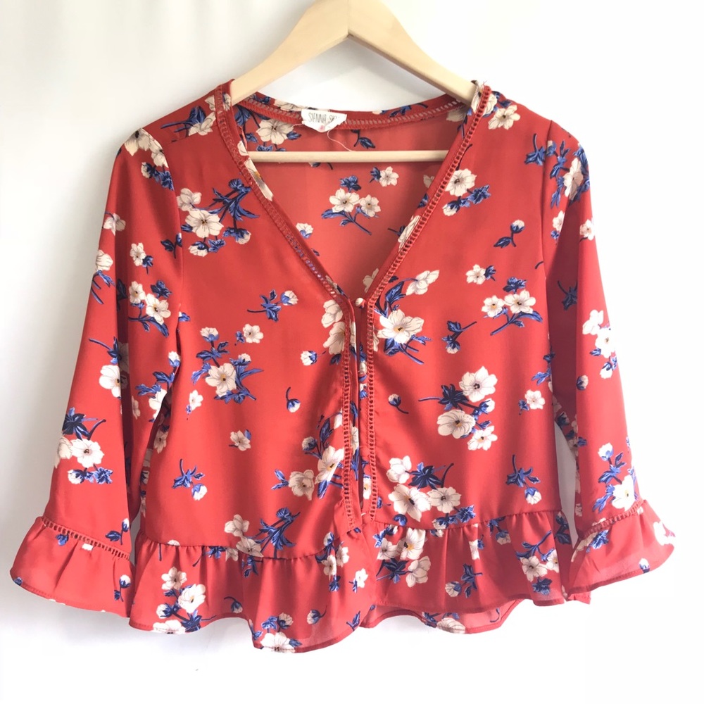 🌺Embroidered Blouse